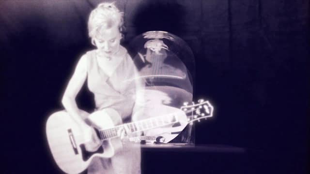 La vida y música de Kristin Hersh: su carrera y álbum más reciente La vida y música de Kristin Hersh: su carrera y álbum más reciente